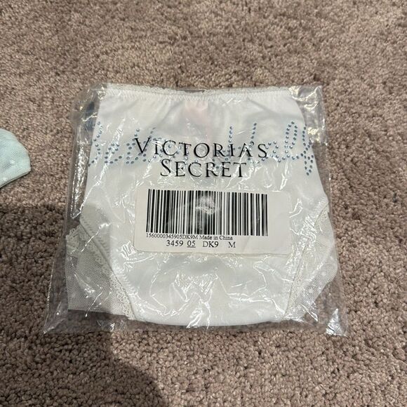 “Bride” rhinestone panties VS I do collection size M - Picture 4 of 8